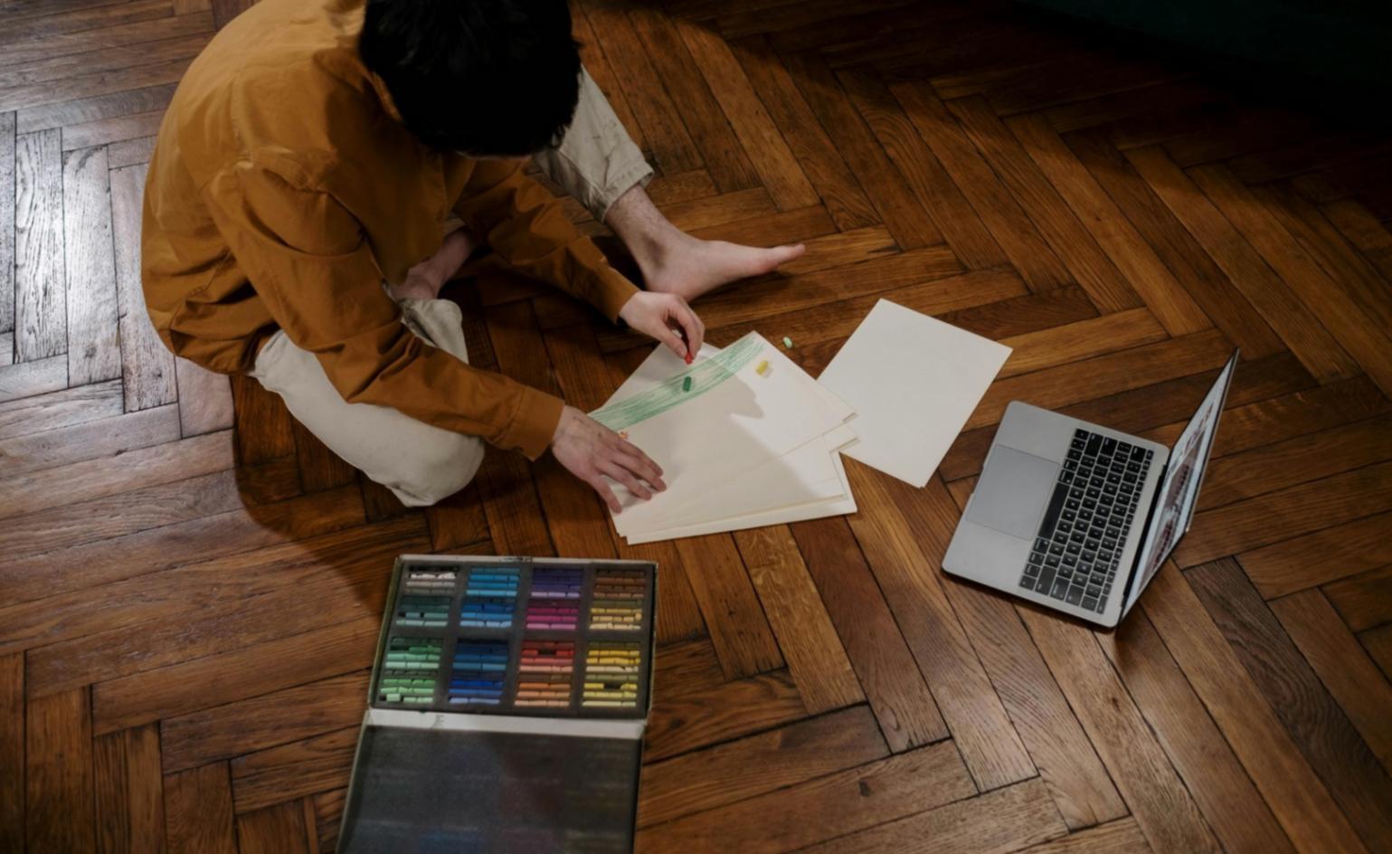 Session de formation en dessin avec une équipe professionnelle